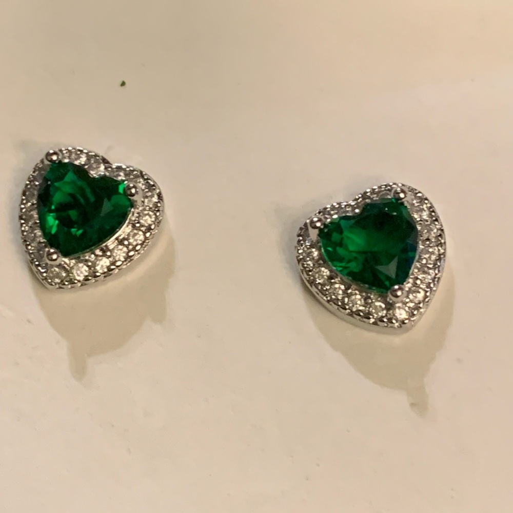 Earrings Sterling Silver 925 with Green hearts stud Zirconia Stones jewelry